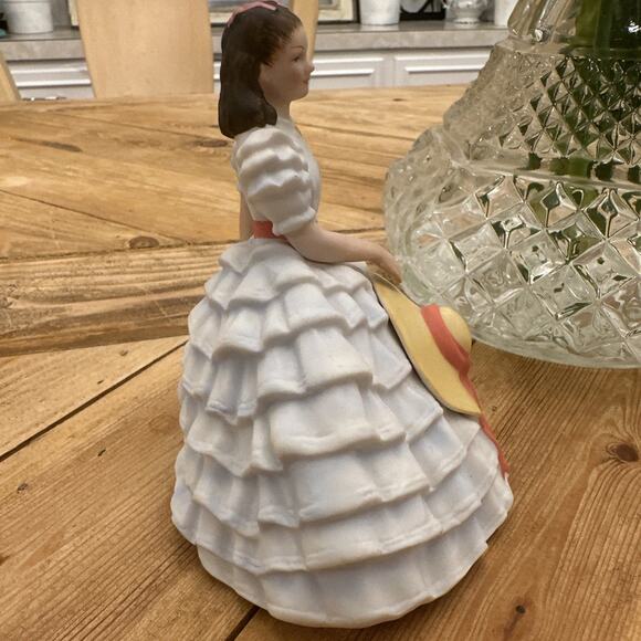 AVON PORCELAIN GONE WITH THE WIND SCARLETT O’HARA 1983‎ Vintage - Picture 10 of 13